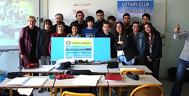 Le Rotary Calvi-Balagne remet un chèque au collège Jean-Orabona de Calvi