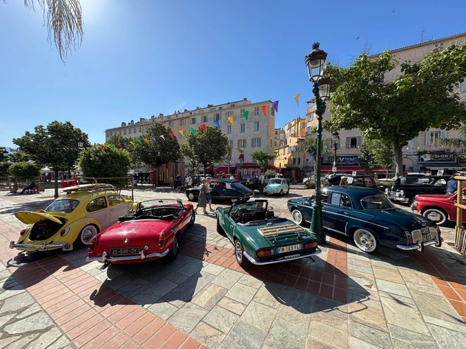 Le Rétro Club Automobile Ajaccien organise un nouveau rassemblement ce dimanche place Foch Le Rétro Club Automobile Ajaccien organise un nouveau rassemblement ce dimanche place Foch