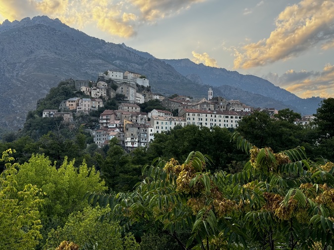 « Un phénomène de bande inquiétant » : à Corte, quatre jeunes agressés lors d’une soirée d’Halloween