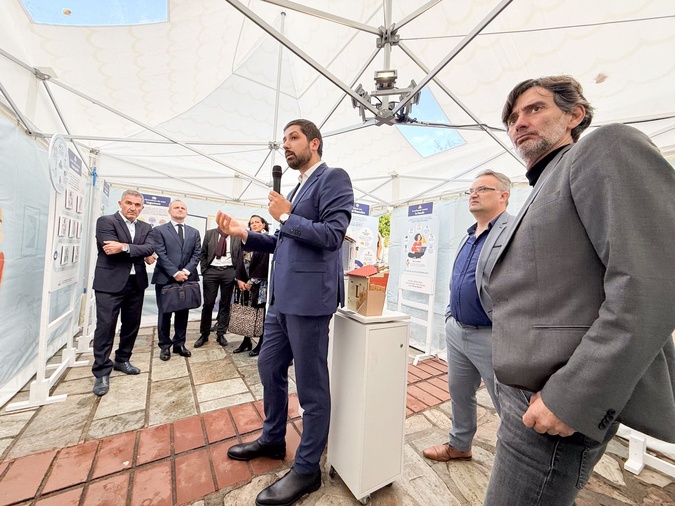 (Photo : Paule Santoni)