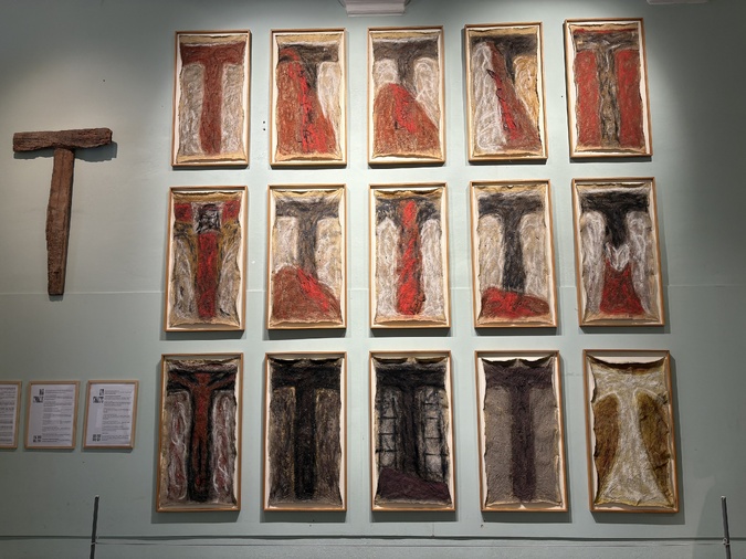 Le Chemin de croix, plus moderne, de Renato Boi. Le Chemin de croix, plus moderne, de Renato Boi.