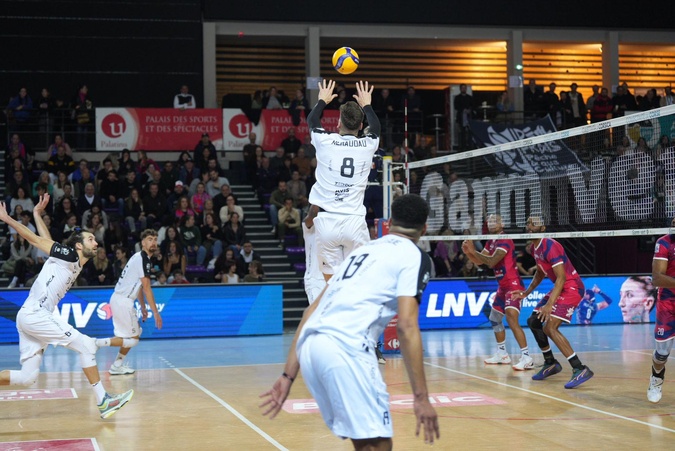 Le GFCA Volley-Ball et Robin Neraudau c'est fini ! (photo Paule Santoni)