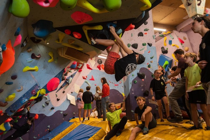Le Bloc Contest 2025 du Corsica Roc a rassemblé près de 120 participants issus de toute la Corse (photos Denis Molinas)