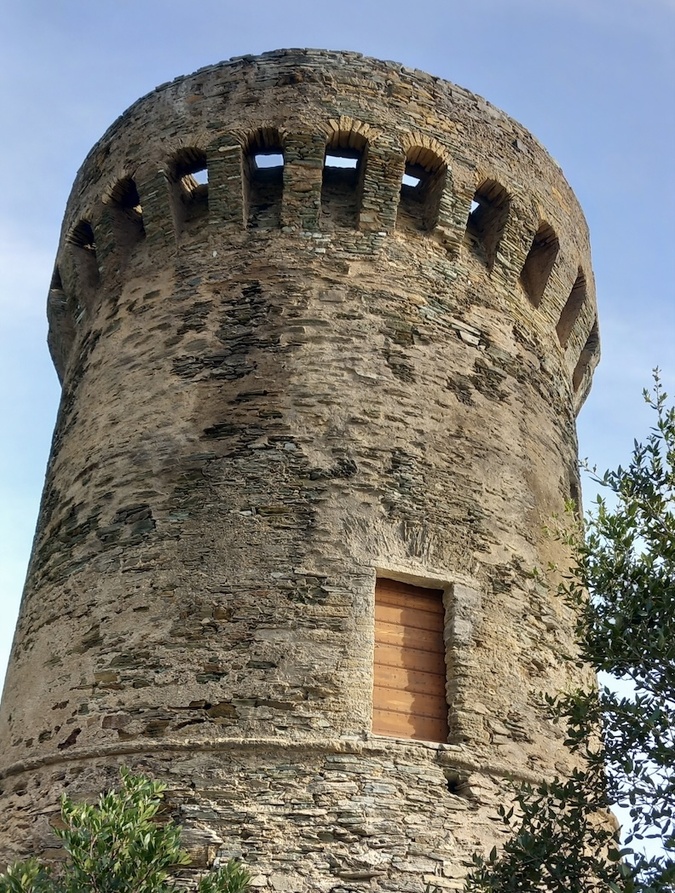 Cagnano - La tour de Losse sécurisée, un accès au public encore à l’étude Cagnano - La tour de Losse sécurisée, un accès au public encore à l’étude