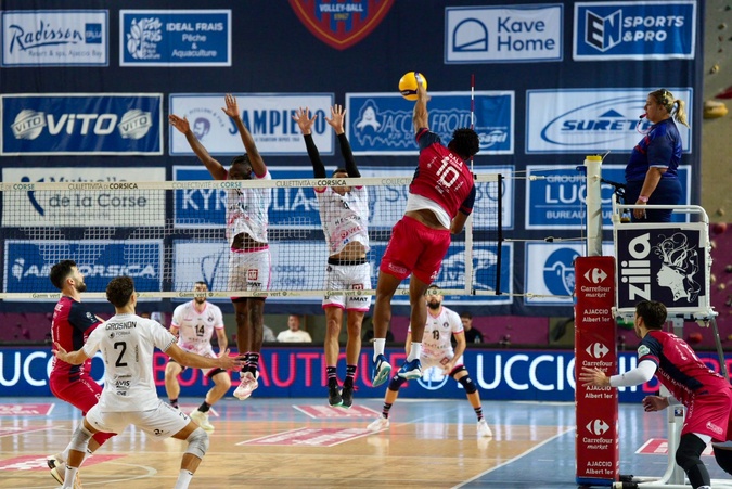 MSL - Le GFCA Volley punit Narbonne (3-0) MSL - Le GFCA Volley punit Narbonne (3-0)