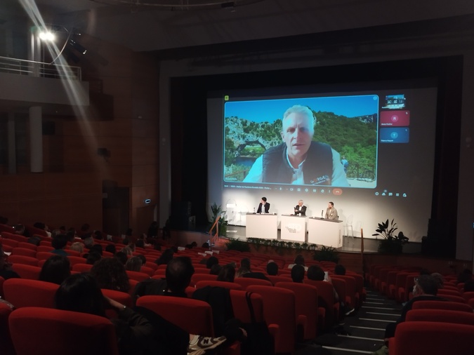 Vincent Orcel, en visio depuis l'Ardèche.