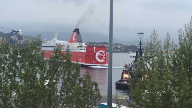 Le Jean-Nicoli version Corsica Linea à Ajaccio : Le rouge est mis Le Jean-Nicoli version Corsica Linea à Ajaccio : Le rouge est mis