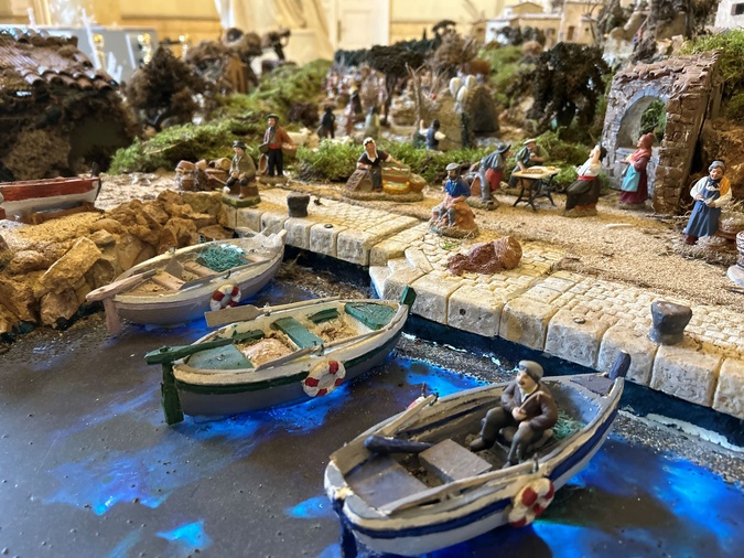 Ajaccio : La crèche a fait son retour dans le hall de l'hôtel de Ville Ajaccio : La crèche a fait son retour dans le hall de l'hôtel de Ville