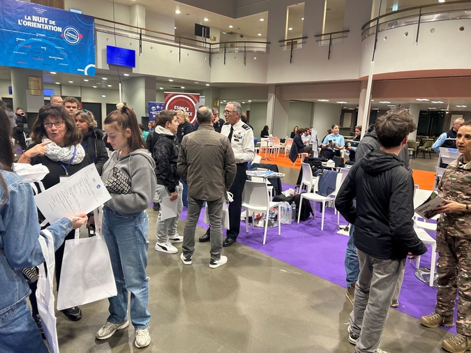 Nuit de l'orientation à Ajaccio : Rencontres, quiz et outils numériques pour trouver sa voie Nuit de l'orientation à Ajaccio : Rencontres, quiz et outils numériques pour trouver sa voie