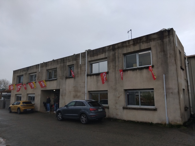 Grève des bus à Ajaccio : la CGT rejoint et occupe les locaux du Vazzio avec FO