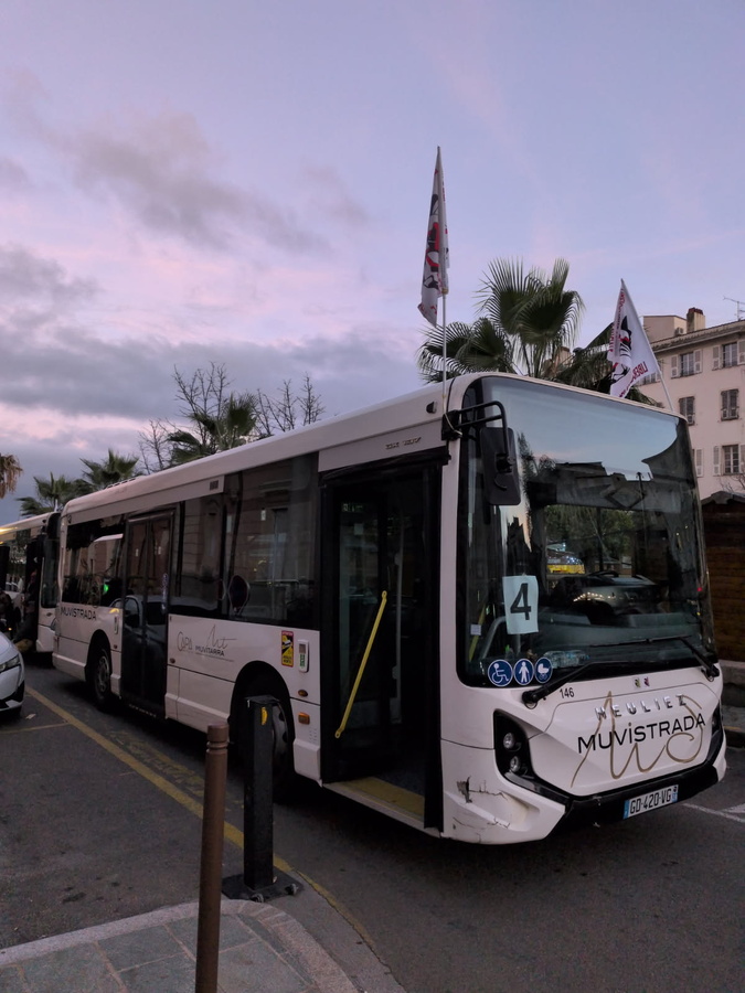 Conflit à Muvitarra : les syndicats durcissent le mouvement, « plus aucune négociation tant que les blocages ne sont pas levés » indique la CAPA Conflit à Muvitarra : les syndicats durcissent le mouvement, « plus aucune négociation tant que les blocages ne sont pas levés » indique la CAPA
