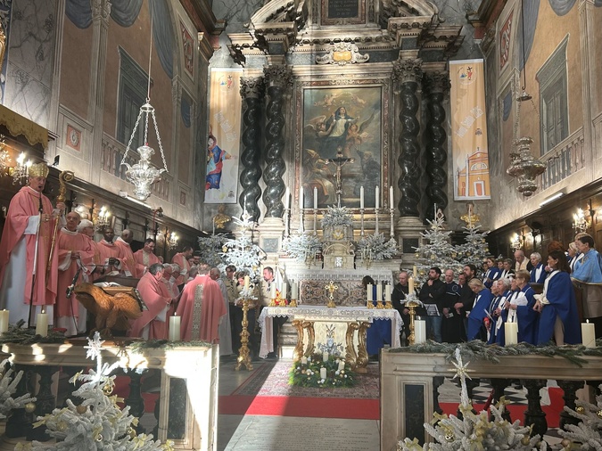 Ajaccio - Ferveur pour les célébrations en hommage et à la mémoire de Papa Francescu Ajaccio - Ferveur pour les célébrations en hommage et à la mémoire de Papa Francescu