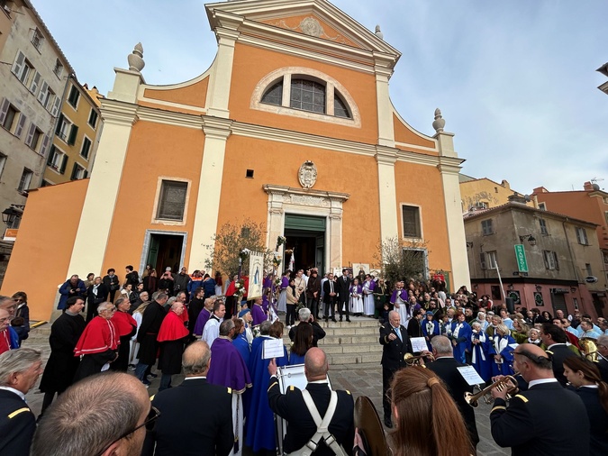 Ajaccio - Ferveur pour les célébrations en hommage et à la mémoire de Papa Francescu Ajaccio - Ferveur pour les célébrations en hommage et à la mémoire de Papa Francescu