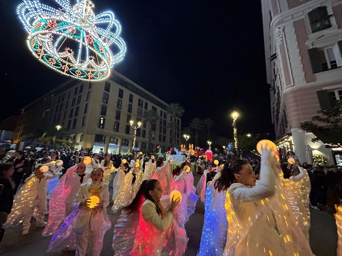 Natali in Aiacciu 2025 - Les images de la Grande parade illuminée