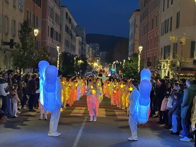 Natali in Aiacciu 2025 - Les images de la Grande parade illuminée