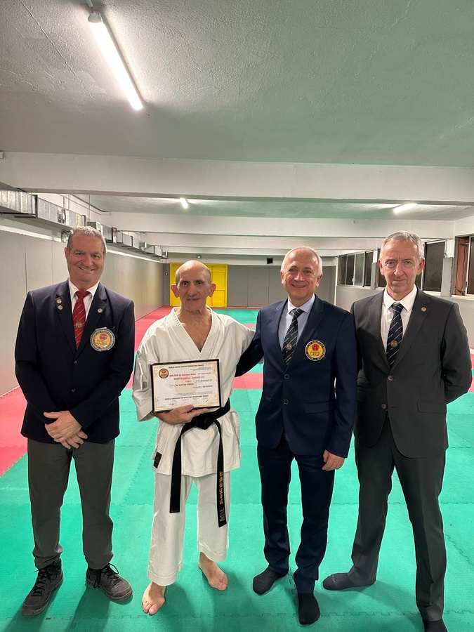 Le 6e Dan WUKF a été remis ce week-end à Pierre Raffini. Le 6e Dan WUKF a été remis ce week-end à Pierre Raffini.