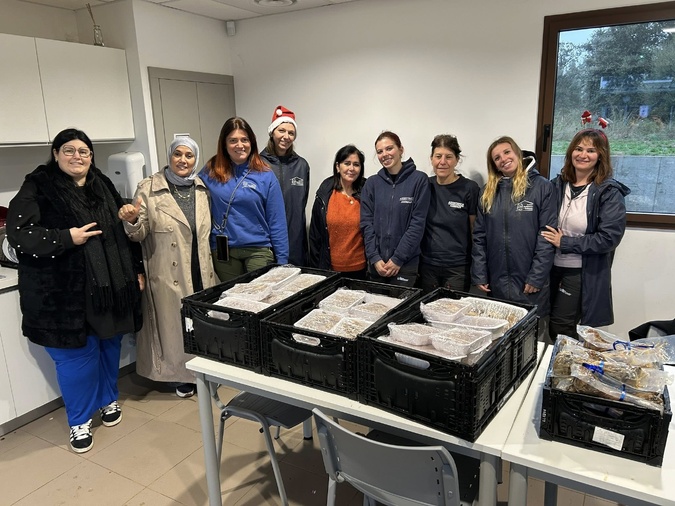 Les bénévoles de Femmes Méditerranéennes Unies et du refuge de Furiani ont gâté toutous et minous.