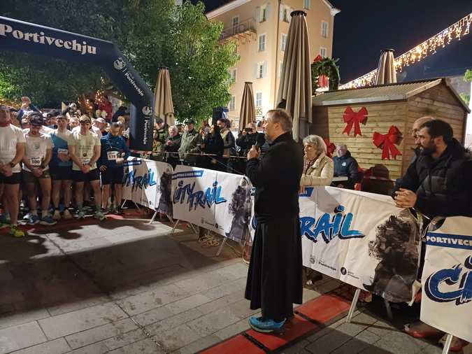 City Portivechju A Corri Corri - Régis Rico, City Trailer à Grande Vitesse City Portivechju A Corri Corri - Régis Rico, City Trailer à Grande Vitesse