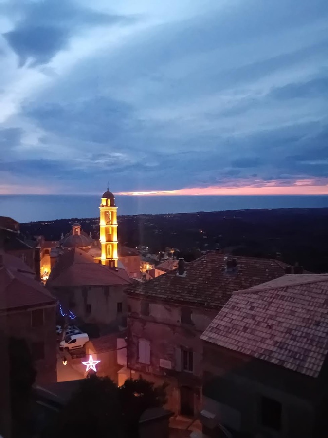 Le jour se lève sur Cervioni (Antoinette Filippi)