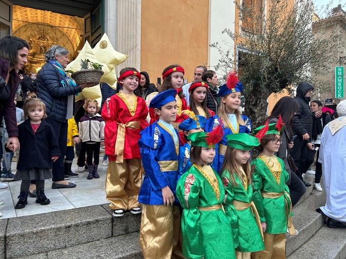 EN IMAGES - Les Rois Mages sont arrivés à Ajaccio EN IMAGES - Les Rois Mages sont arrivés à Ajaccio