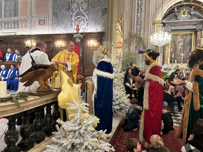 EN IMAGES - Les Rois Mages sont arrivés à Ajaccio EN IMAGES - Les Rois Mages sont arrivés à Ajaccio