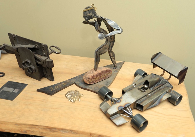 Corte - Le ferronnier d’art Etienne Albertini, digne héritier des « Fiamone » Corte - Le ferronnier d’art Etienne Albertini, digne héritier des « Fiamone »