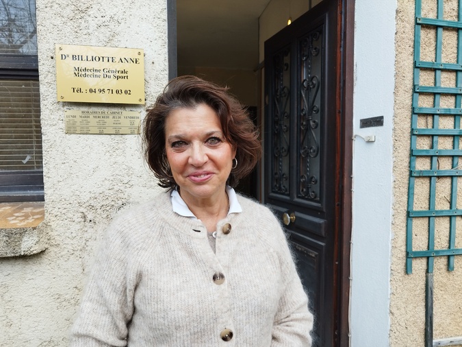 Le Dr Anne Billiotte s'est installée dans l'ancien cabinet du Dr Benard, à Figari. Le Dr Anne Billiotte s'est installée dans l'ancien cabinet du Dr Benard, à Figari.