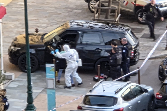 VIDEO - Ajaccio : deux voitures blindées stoppées par la police. Plusieurs individus arrêtés 
