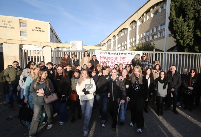 Cité scolaire de Montesoro - Les représentants des personnels d’éducation persistent et signent Cité scolaire de Montesoro - Les représentants des personnels d’éducation persistent et signent