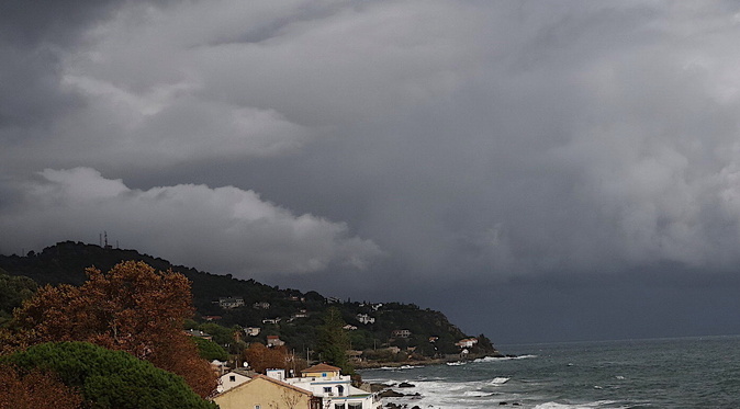 Météo : vigilance orange "pluie-inondation" maintenue en Corse