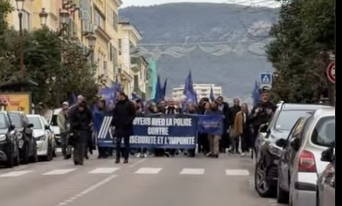 Pene in capu - Violences accrues, dépendances, économie parallèle, jeunesse sacrifiée… Pene in capu - Violences accrues, dépendances, économie parallèle, jeunesse sacrifiée…