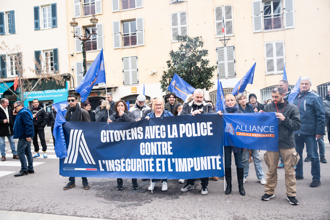 À Ajaccio, les policiers manifestent contre le manque de moyens À Ajaccio, les policiers manifestent contre le manque de moyens