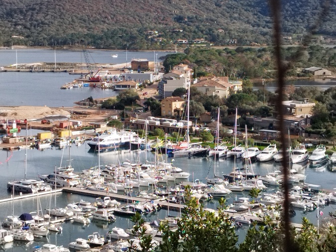 Vue sur le port de Porto-Vecchio en chantier, côté sud. Un projet à 145 millions d'euros. Vue sur le port de Porto-Vecchio en chantier, côté sud. Un projet à 145 millions d'euros.