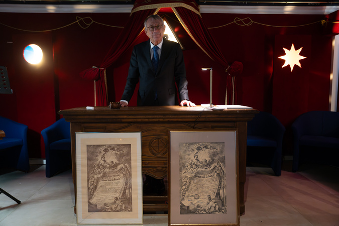 Jean-Raphaël Notton, Grand Maître de la Grande Loge de France depuis juin dernier, est en visite à Ajaccio en cette fin de semaine afin de célébrer le 20ème anniversaire de la loge "Lux Latina" dont il a ouvert les portes pour CNI (Photos : Paule Santoni)