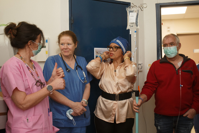 Le Sporting Club de Bastia offre des bonnets oncologiques aux patients du centre hospitalier Le Sporting Club de Bastia offre des bonnets oncologiques aux patients du centre hospitalier