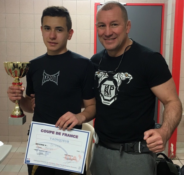 Coupe de France de Pancrace : Hugo Boigeol (14 ans) roi de sa catégorie Coupe de France de Pancrace : Hugo Boigeol (14 ans) roi de sa catégorie