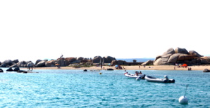 Les îles Lavezzi au large de Bonifacio. Les îles Lavezzi au large de Bonifacio.