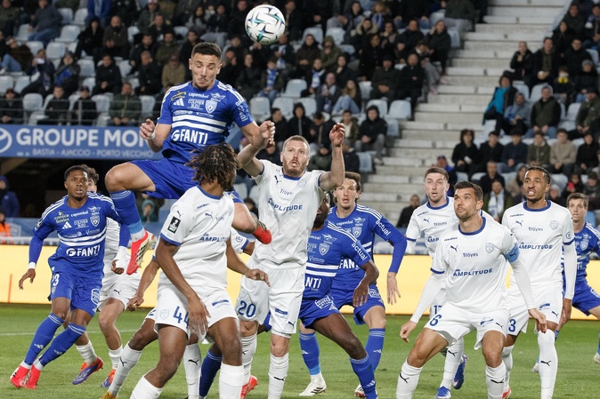 Ligue 2 : Bastia manque encore d’efficacité et concède le nul (0 à 0) face au leader Troyes à Furiani Ligue 2 : Bastia manque encore d’efficacité et concède le nul (0 à 0) face au leader Troyes à Furiani