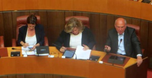 Karine Murati-Chinesi, Marie-Thérèse Mariotti et José Rossi, élus de droite.