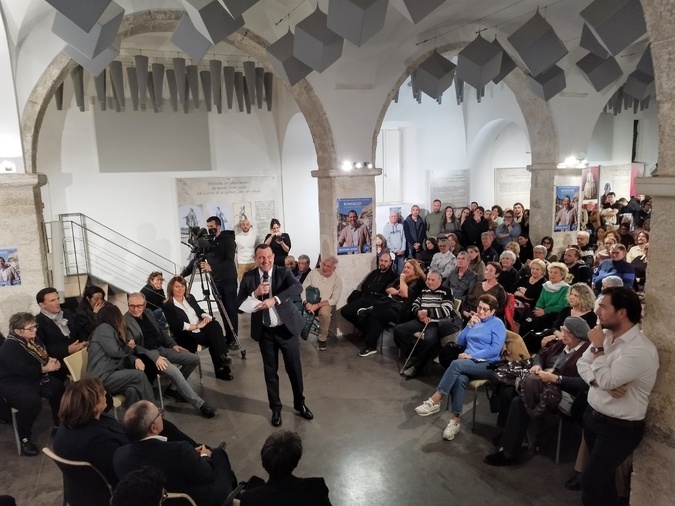 Plus de 300 personnes sont venues assister à la présentation de la liste "Bonifacio 21", emmenée par Jean-Charles Orsucci.