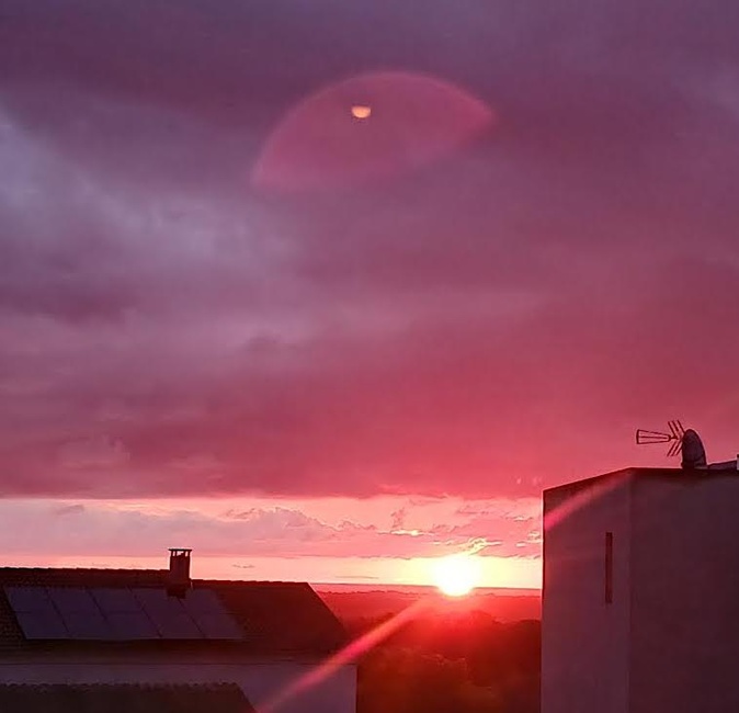 A màghjina - Alba di focu nant’à u Borgu