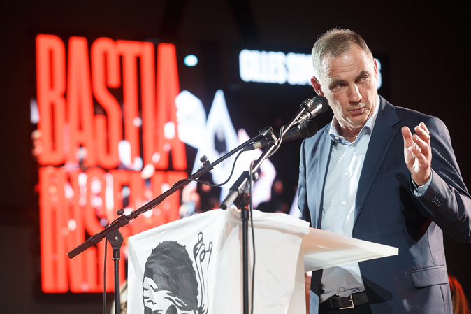 Gilles Simeoni : dernière démonstration de force et ultimes salves de campagne contre ses opposants