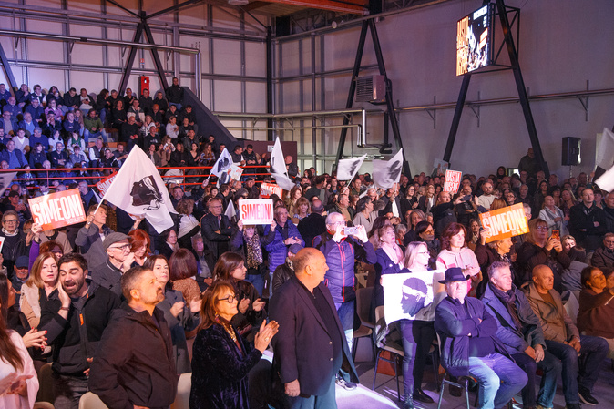 Gilles Simeoni : dernière démonstration de force et ultimes salves de campagne contre ses opposants