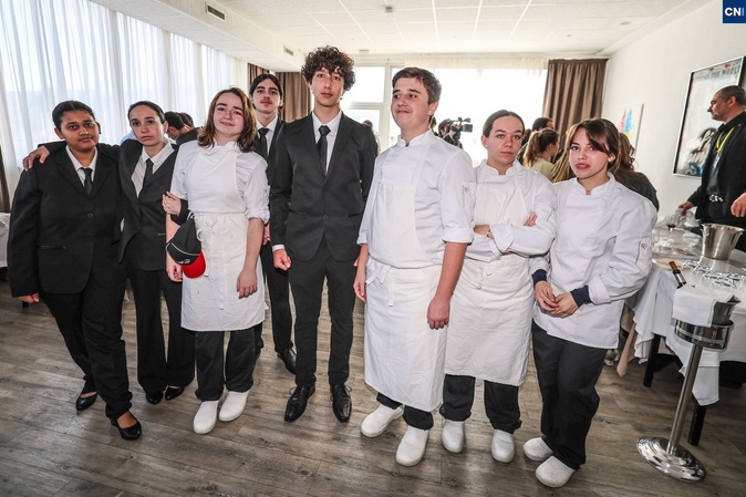 Balagne : au lycée, les élèves valorisent les producteurs locaux avec “I Nostri pruduttori sò attalenti” Balagne : au lycée, les élèves valorisent les producteurs locaux avec “I Nostri pruduttori sò attalenti”