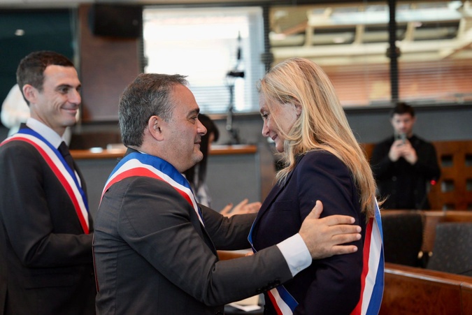 Stéphane Sbraggia retrouve son fauteuil de maire d’Ajaccio, l’opposition nationaliste boycotte l’élection