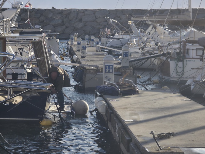 Ville-di-Pietrabugno : une partie d’un ponton coule dans le port de Toga, une personne évacuée Ville-di-Pietrabugno : une partie d’un ponton coule dans le port de Toga, une personne évacuée