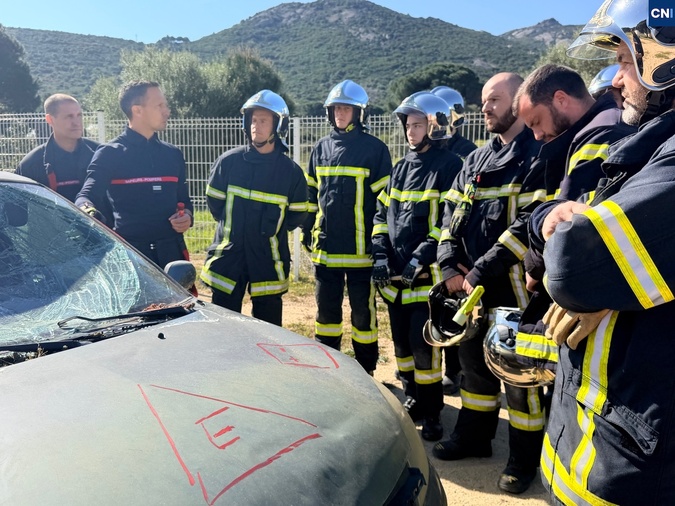 À Calvi, une formation secours routier au plus près du réel pour les sapeurs-pompiers À Calvi, une formation secours routier au plus près du réel pour les sapeurs-pompiers
