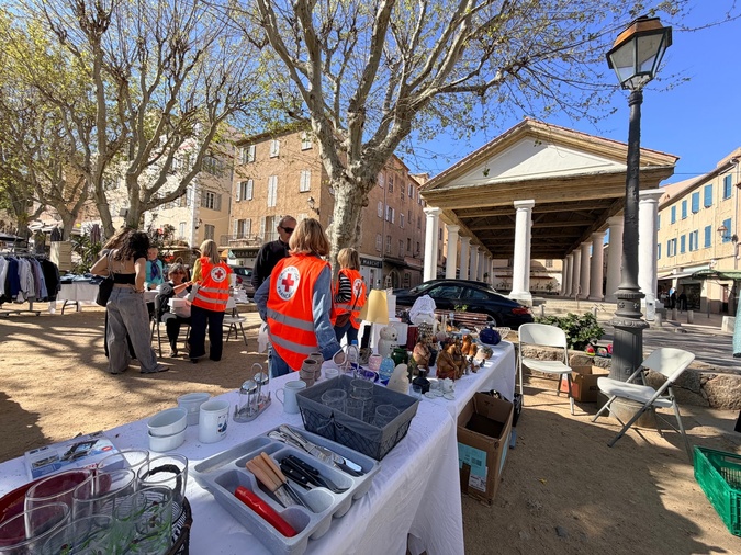 La Croix-Rouge mobilisée sur la Place Paoli de Lisula