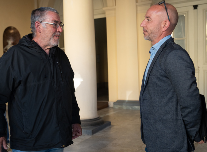 Joseph Sanna (à gauche), le porte-parole du sindicatu pà a difesa di i piscadori corsi Joseph Sanna (à gauche), le porte-parole du sindicatu pà a difesa di i piscadori corsi