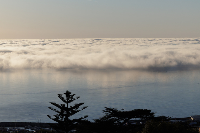 Pourquoi une épaisse nappe de brume se forme sur la côte est de la Corse ?
